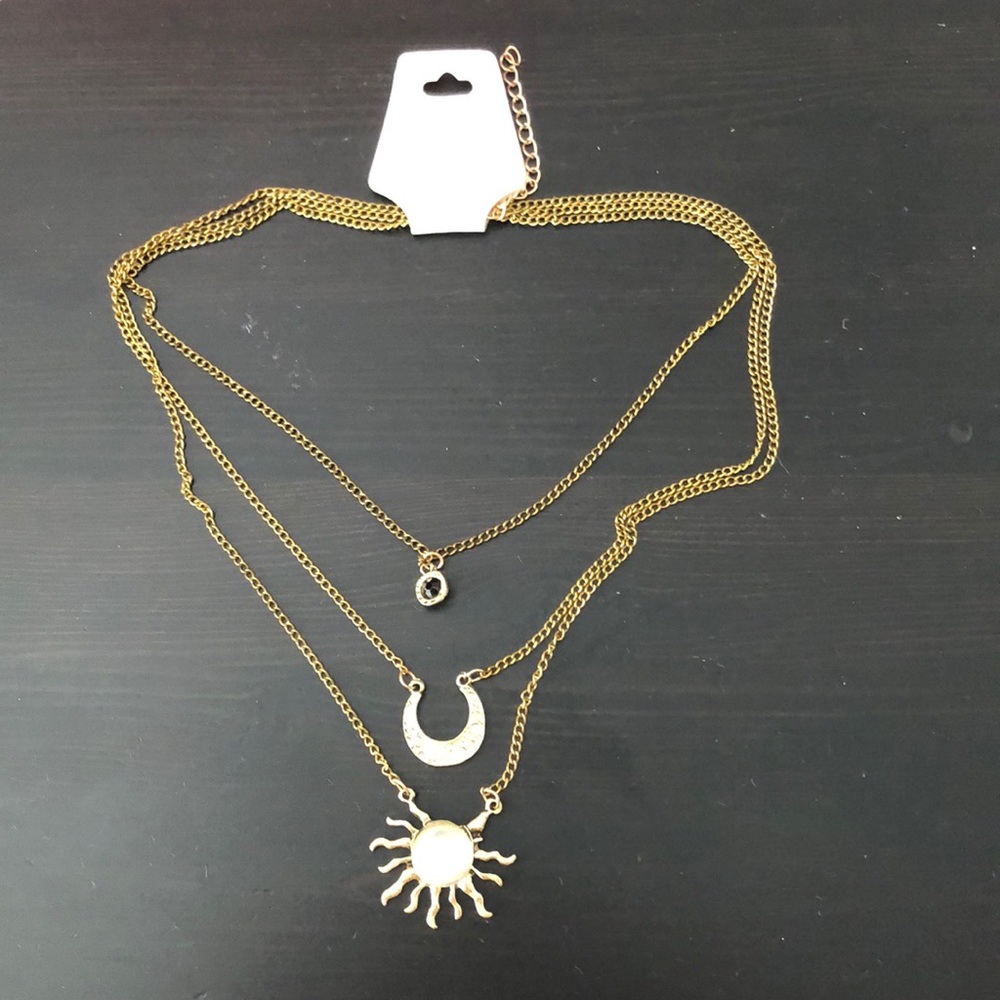 🔥4/$20🔥Sun necklace - Picture 3 of 3